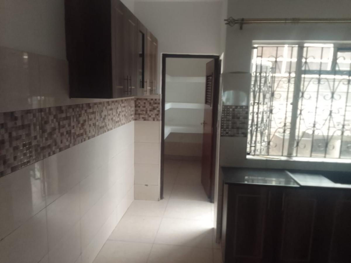 4 Bed Villa with En Suite in Brookside - 14