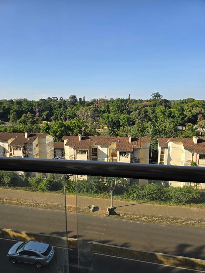 3 Bed Apartment with En Suite at Parklands - 7