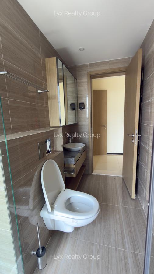 2 Bed Apartment with En Suite in Westlands Area - 15
