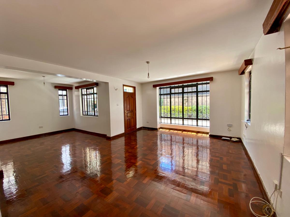 4 Bed Townhouse with En Suite in Lavington - 1
