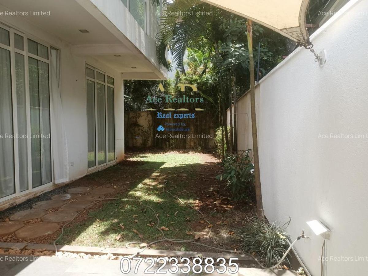 4 Bed Townhouse with En Suite at Spring Valley - 11