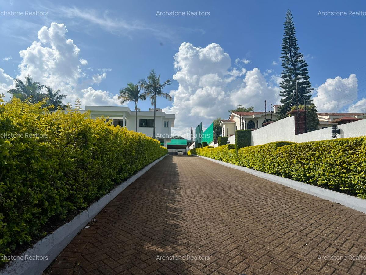 8 Bed House with En Suite in Gigiri - 13