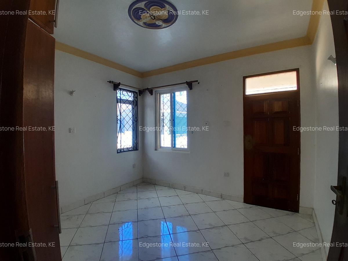 2 Bed Apartment with Parking in Mtwapa - 2