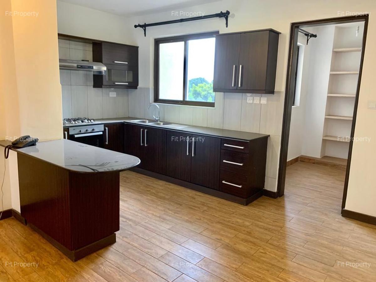 3 Bed Apartment with En Suite in Parklands - 3