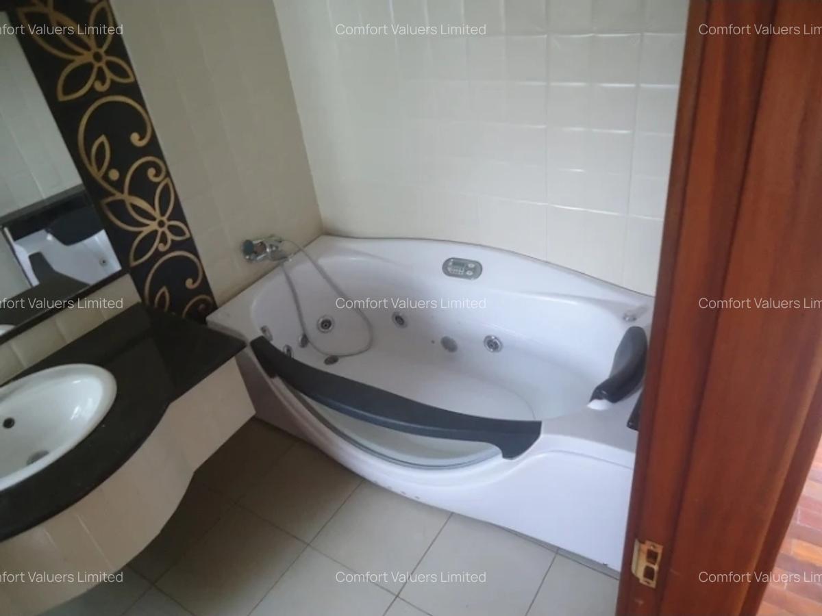 3 Bed Apartment with En Suite at Westlands - 2