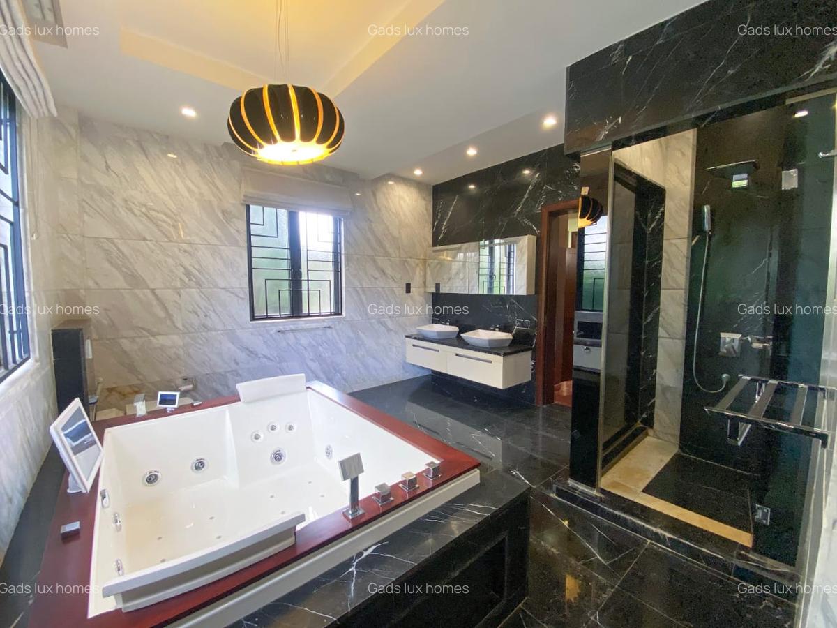 5 Bed Villa with En Suite at Runda - 17