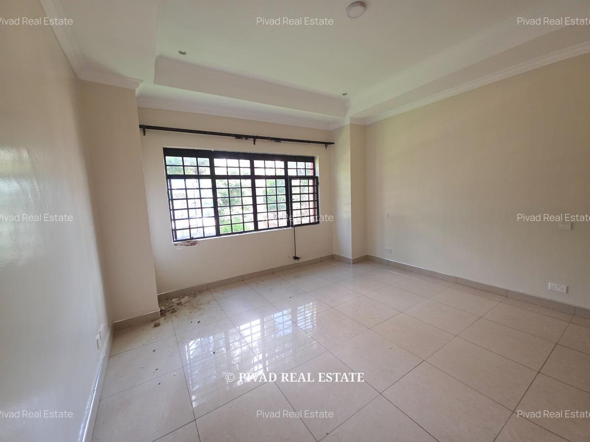 4 Bed Townhouse with En Suite in Runda - 14