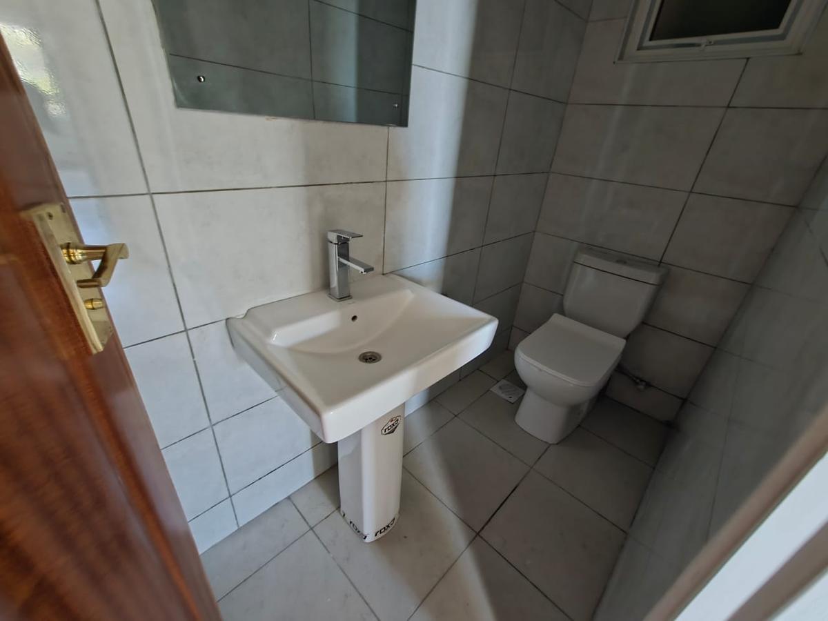 3 Bed Apartment with En Suite in Kileleshwa - 15