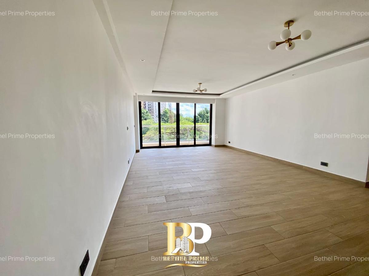 3 Bed Apartment with En Suite in Riverside - 17