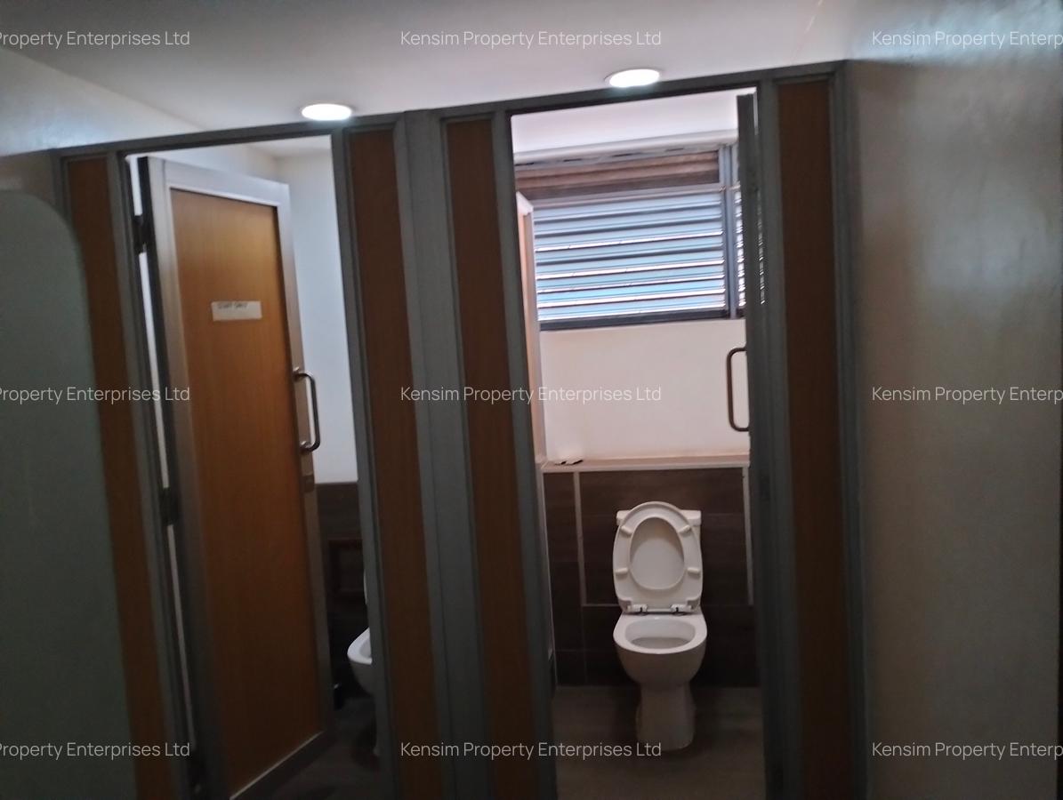 3,600 ft² Commercial Property with Service Charge Included in Westlands Area - 8