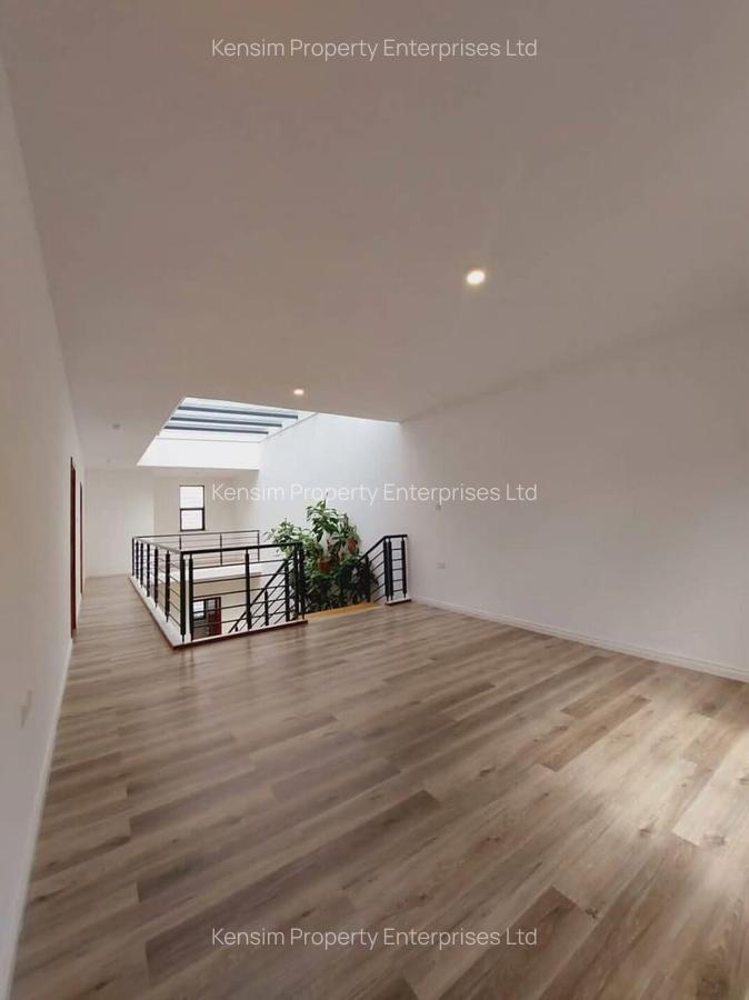 4 Bed Townhouse with En Suite in Runda - 8