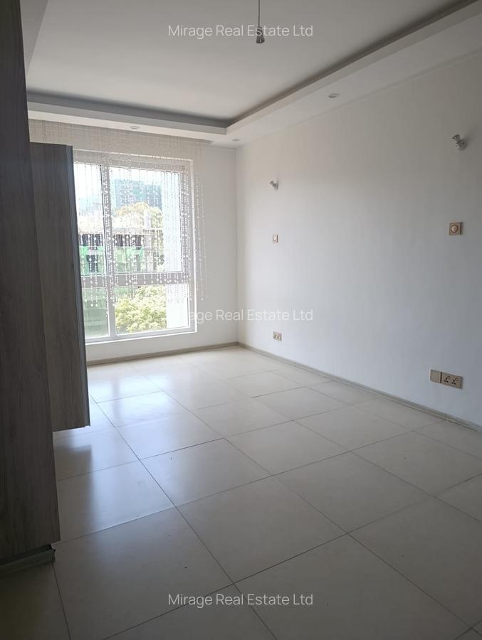 Studio Apartment with Swimming Pool in Westlands Area - 8
