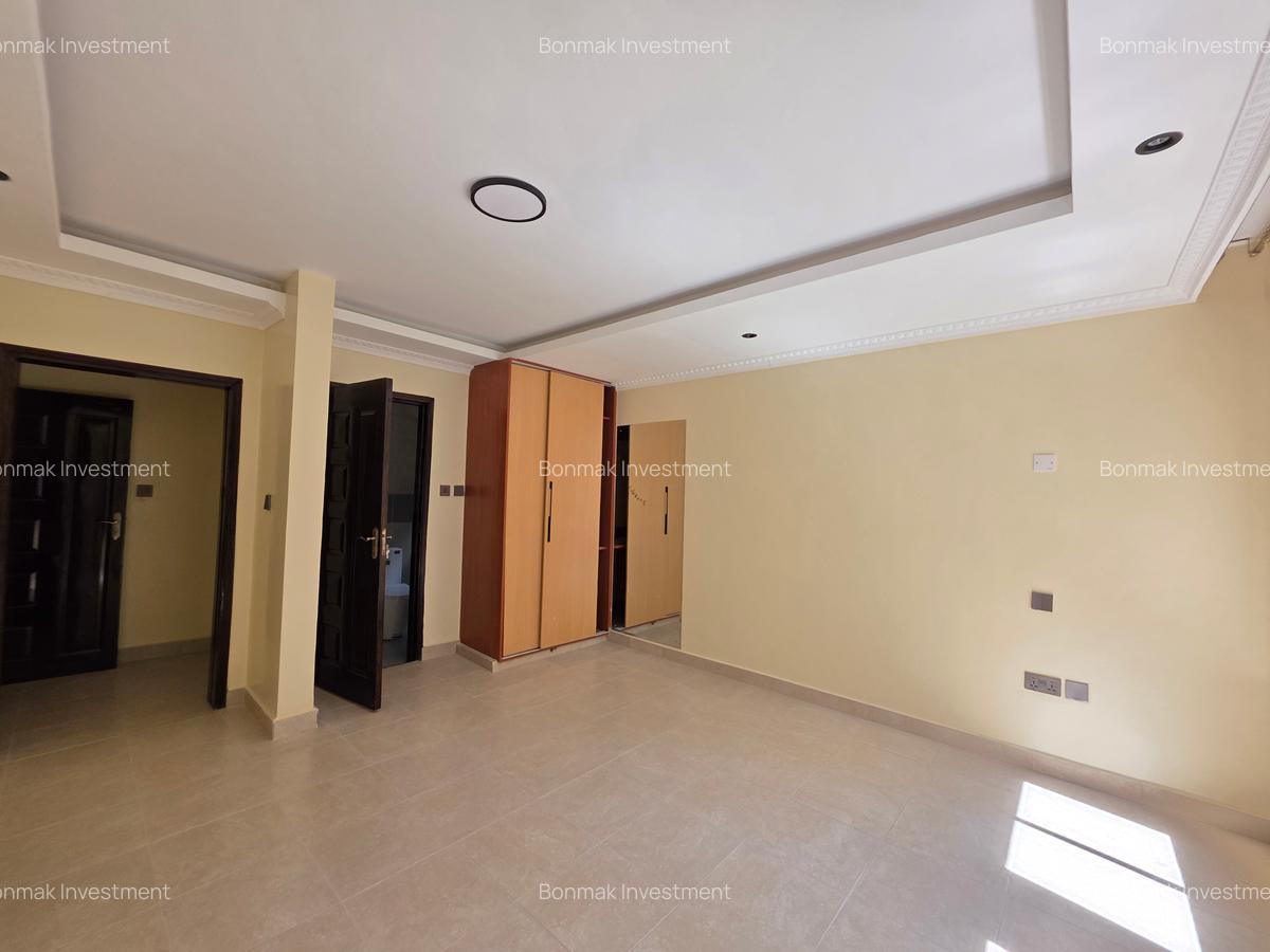 5 Bed Townhouse with En Suite at Kitisuru - 8