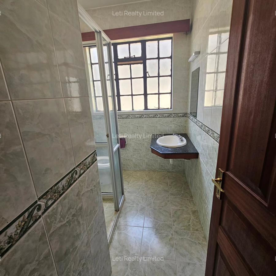 4 Bed Townhouse with En Suite in Lavington - 9