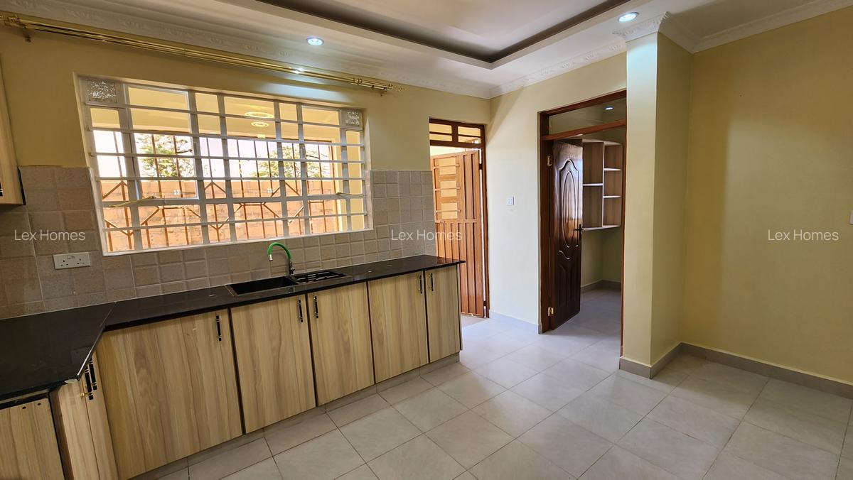 4 Bed House with En Suite at Rimpa Road - 11
