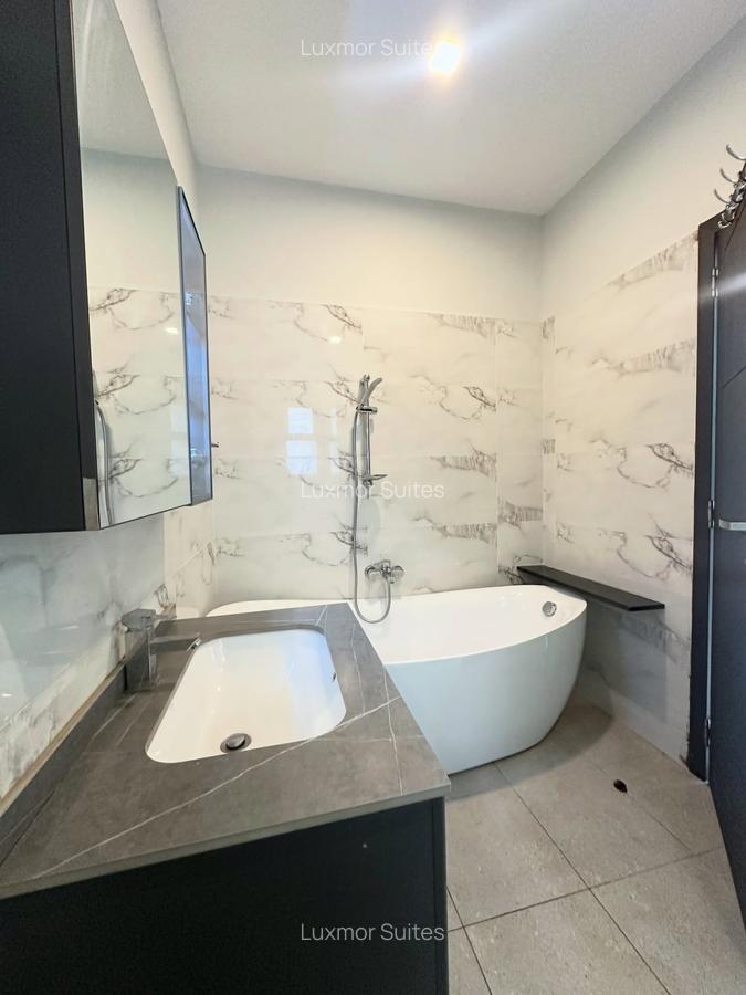 Serviced 3 Bed Apartment with En Suite at Riverside Drive - 6