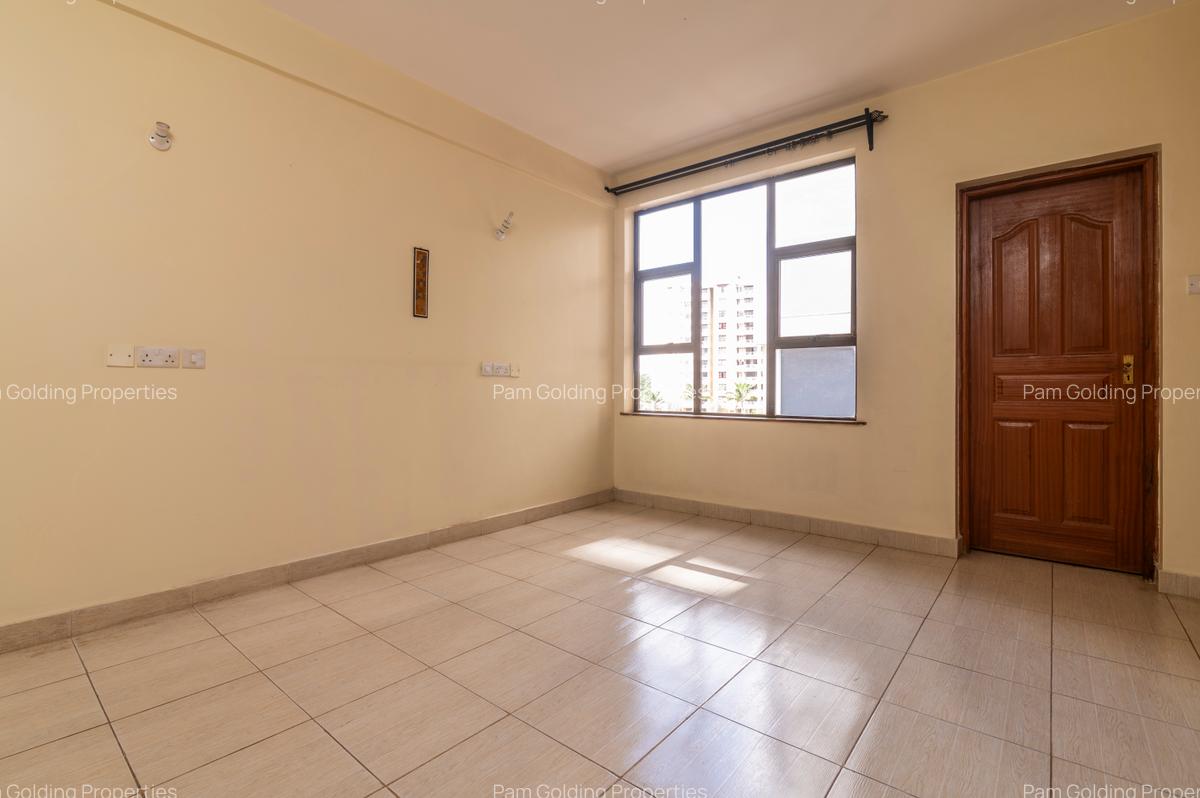 3 Bed Apartment with En Suite at Next Gen Mall - 19