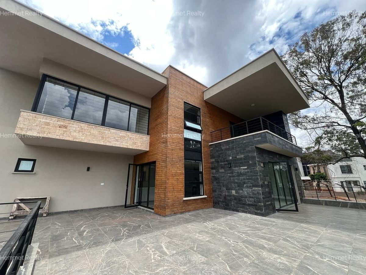 4 Bed House with En Suite in Loresho - 1