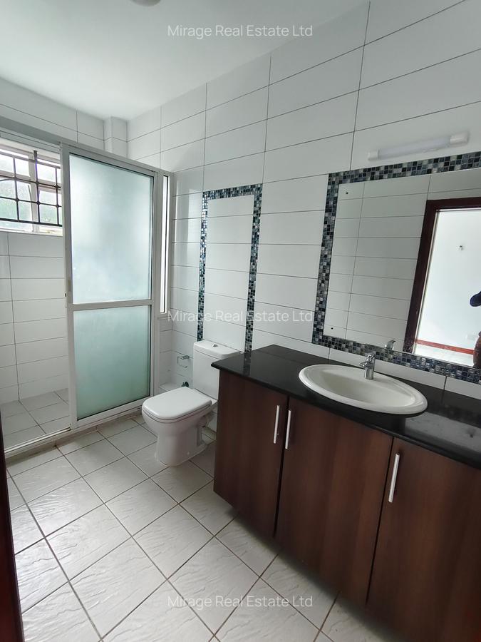 3 Bed Apartment with En Suite in Rhapta Road - 15