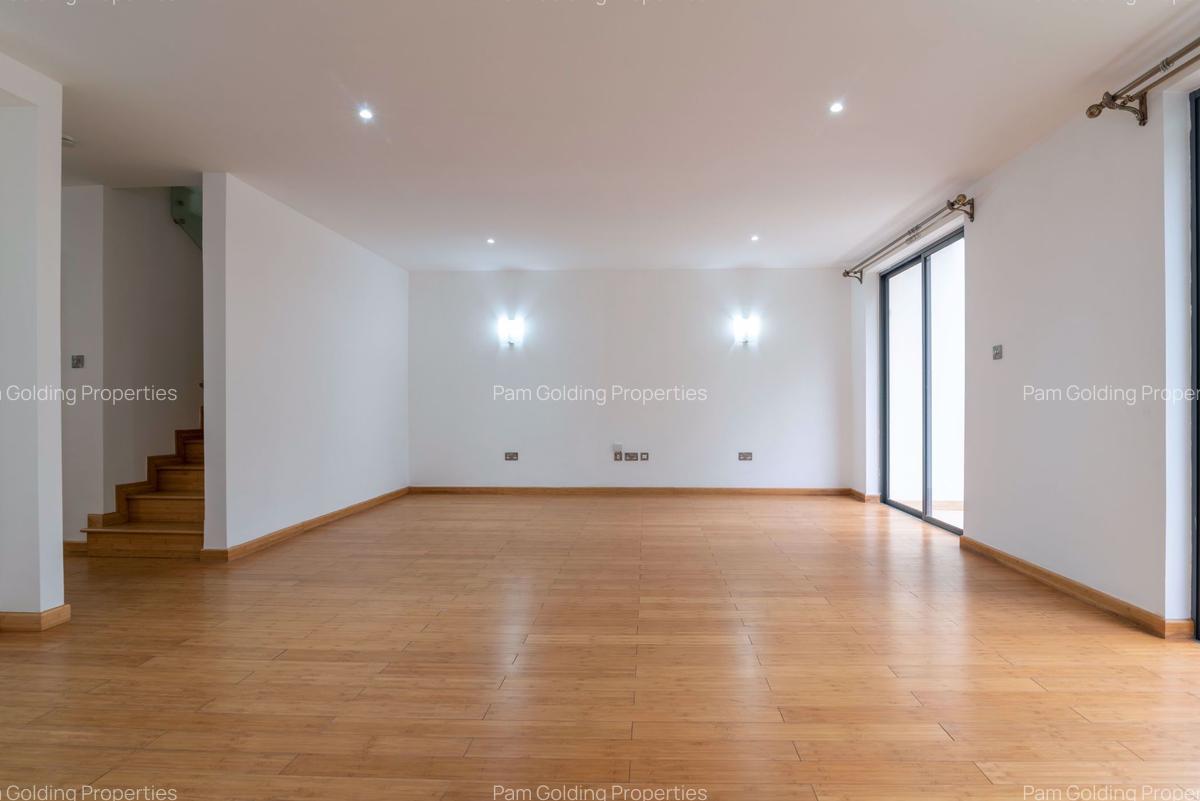 4 Bed Townhouse at Garden City - 2