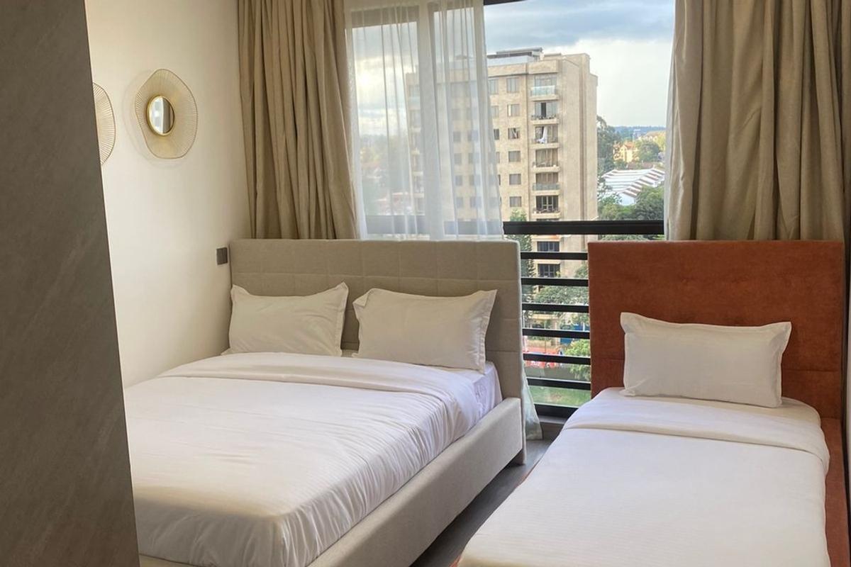 Serviced 3 Bed Apartment with En Suite at Riverside Drive - 6