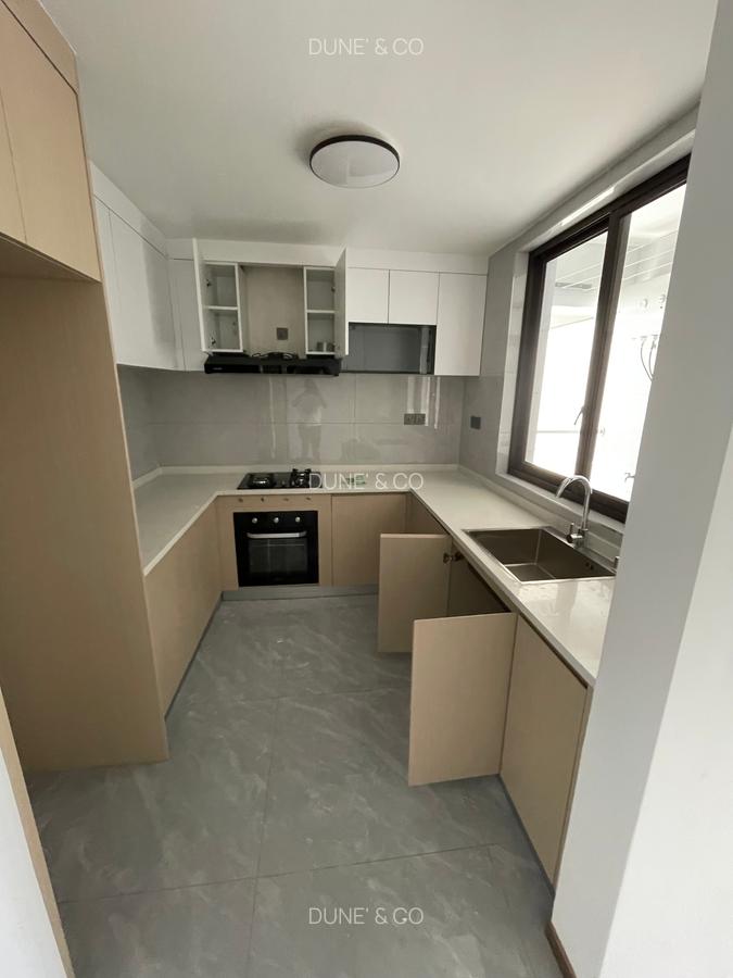 2 Bed Apartment with En Suite in Riverside - 4