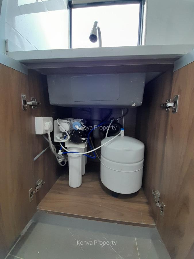 Studio Apartment with Swimming Pool at Valley Arcade Area - 7