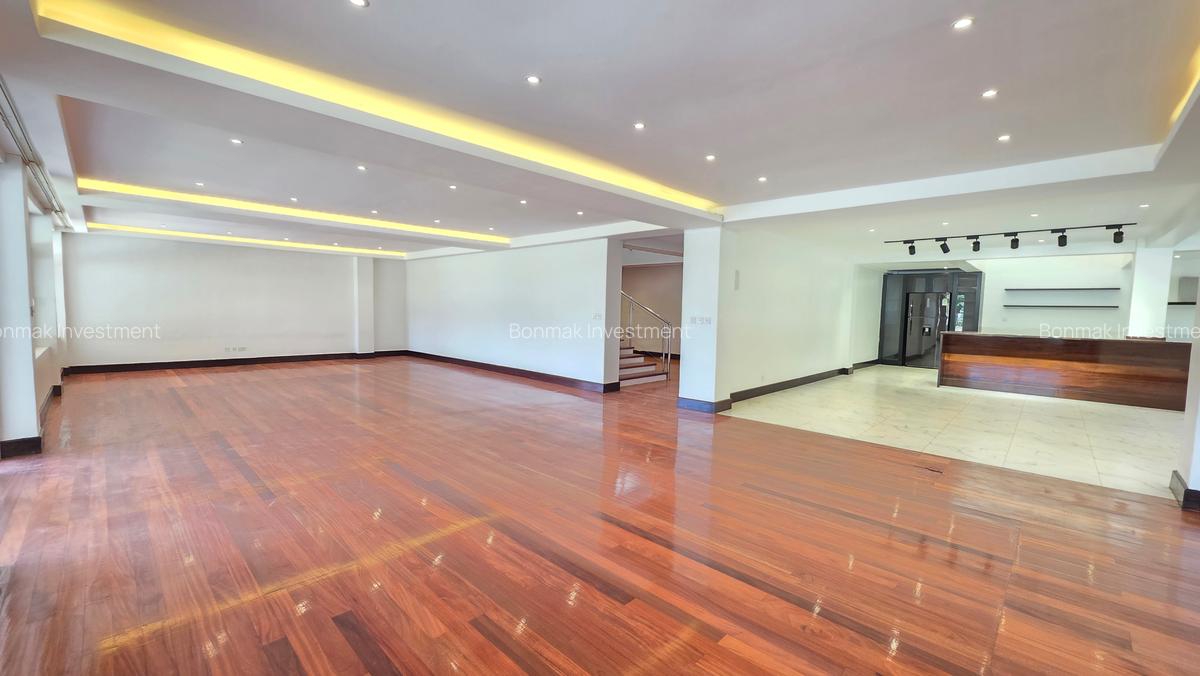 4 Bed House with En Suite at Old Runda - 5