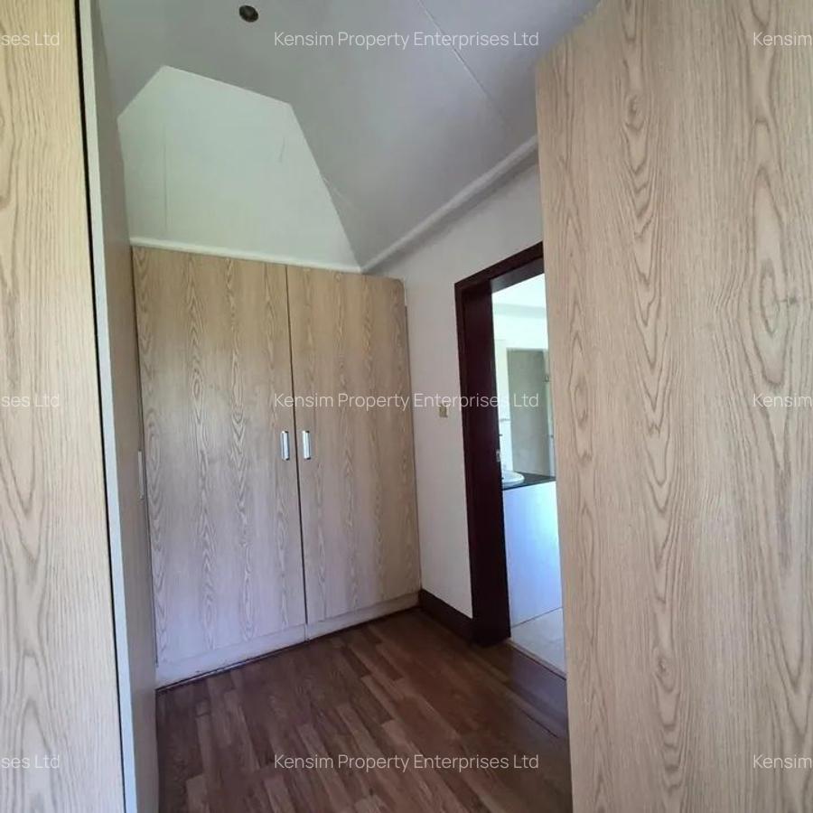 5 Bed Townhouse with En Suite in Runda - 5