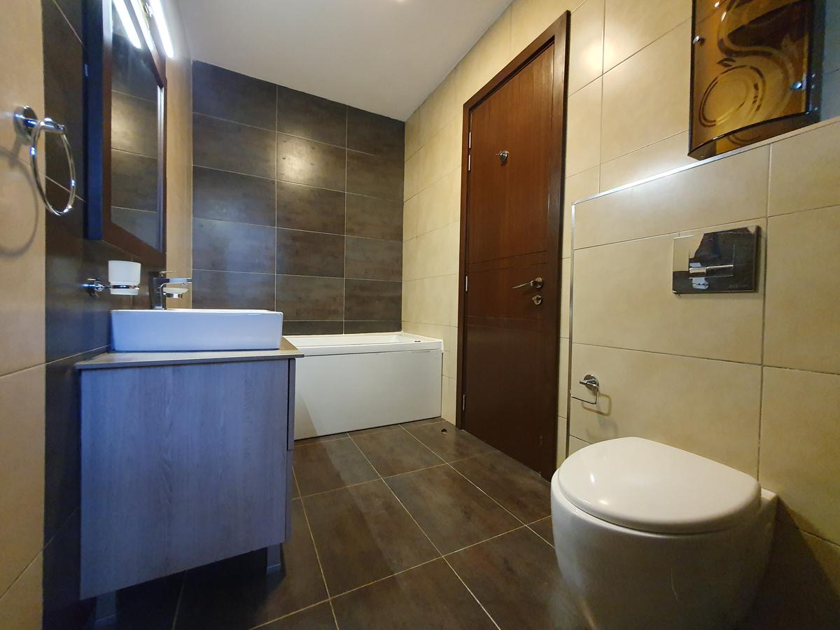 4 Bed Apartment with En Suite in General Mathenge - 18