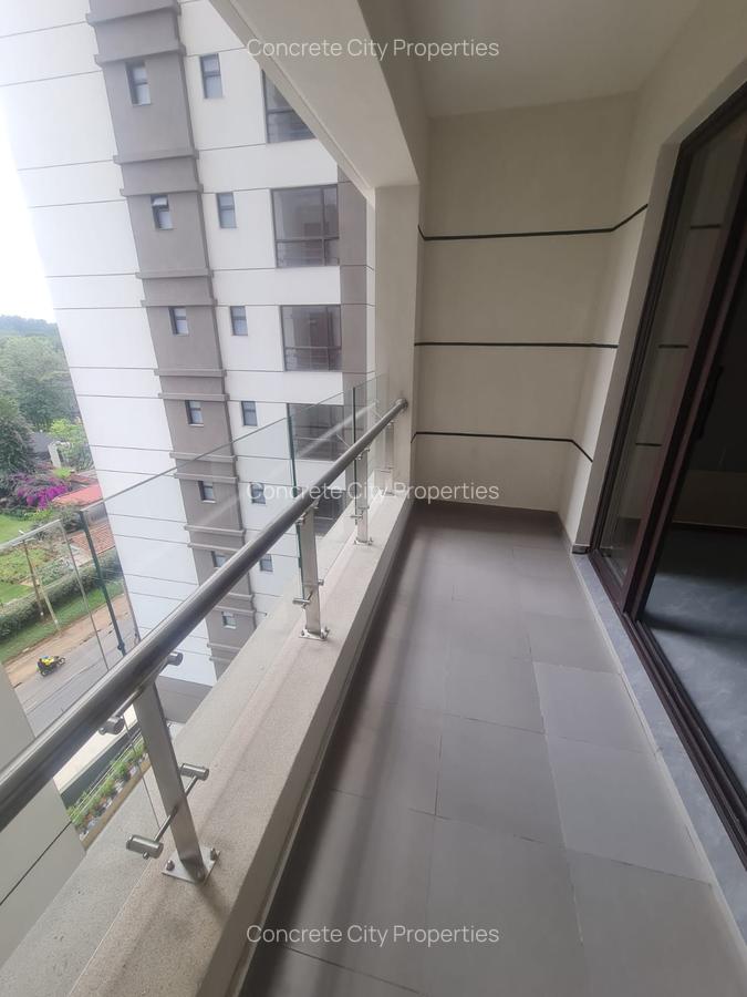 2 Bed Apartment with En Suite in Riverside - 15