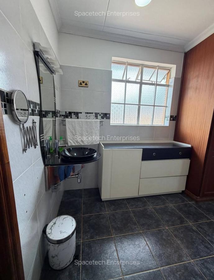 5 Bed House with En Suite in Gigiri - 12