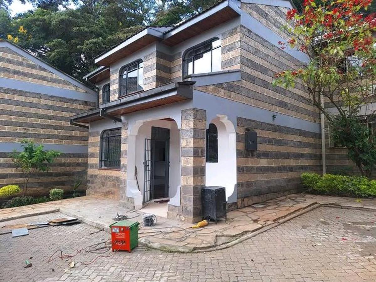 4 Bed Townhouse with En Suite in Lavington - 1