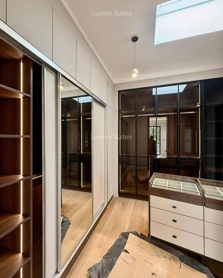 5 Bed Villa with En Suite at Hardy Karen - 10