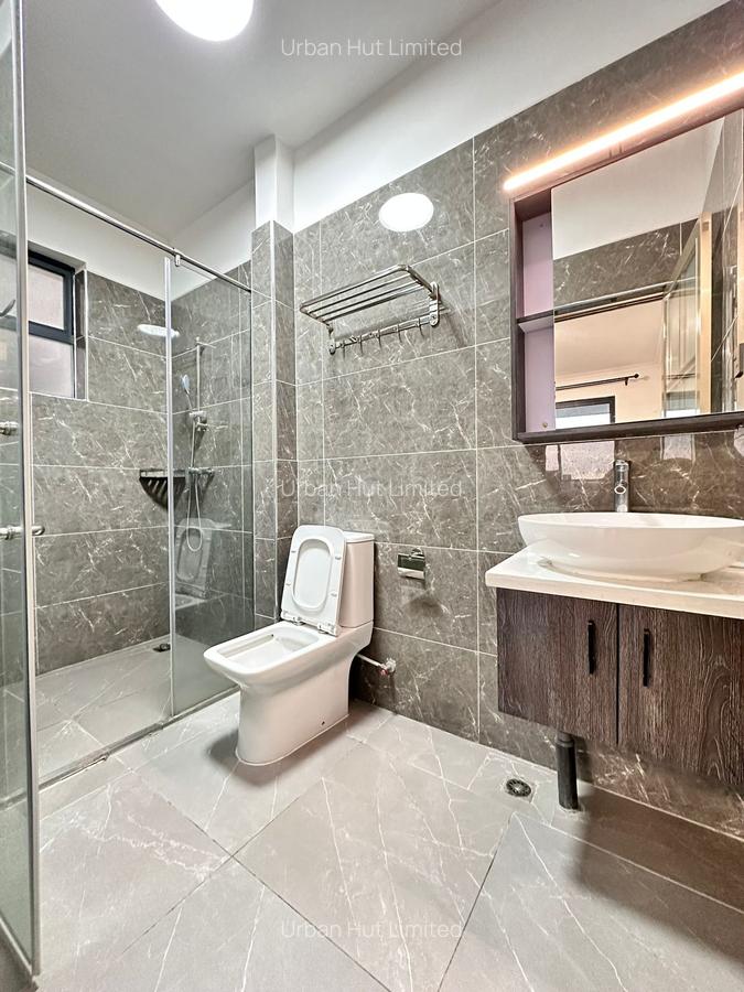 3 Bed Apartment with En Suite in Lavington - 6