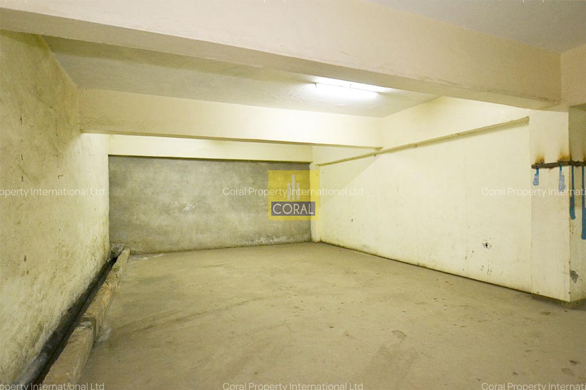 Office in Industrial Area - 6