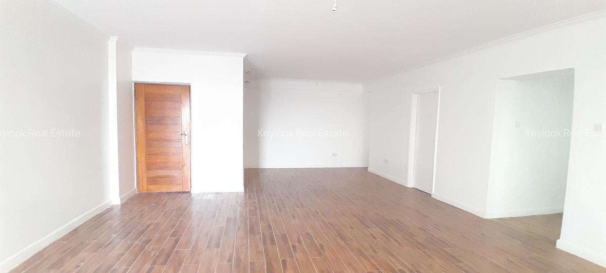 3 Bed Apartment with En Suite at Lavington - 11