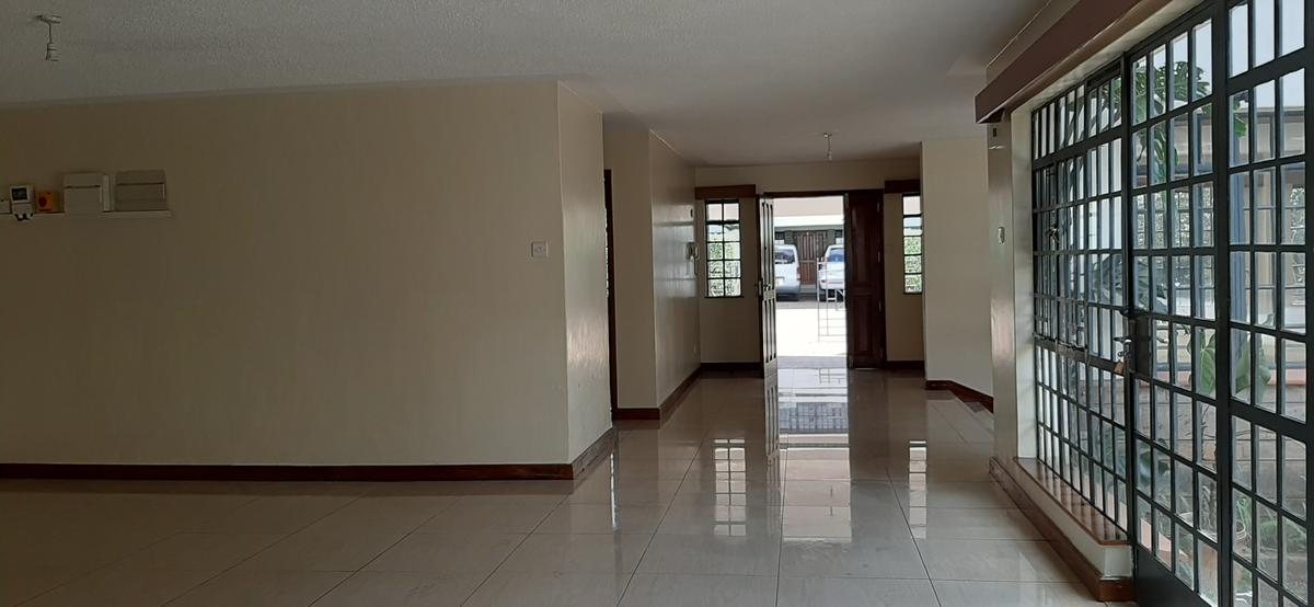 4 Bed Townhouse with En Suite in Westlands Area - 8