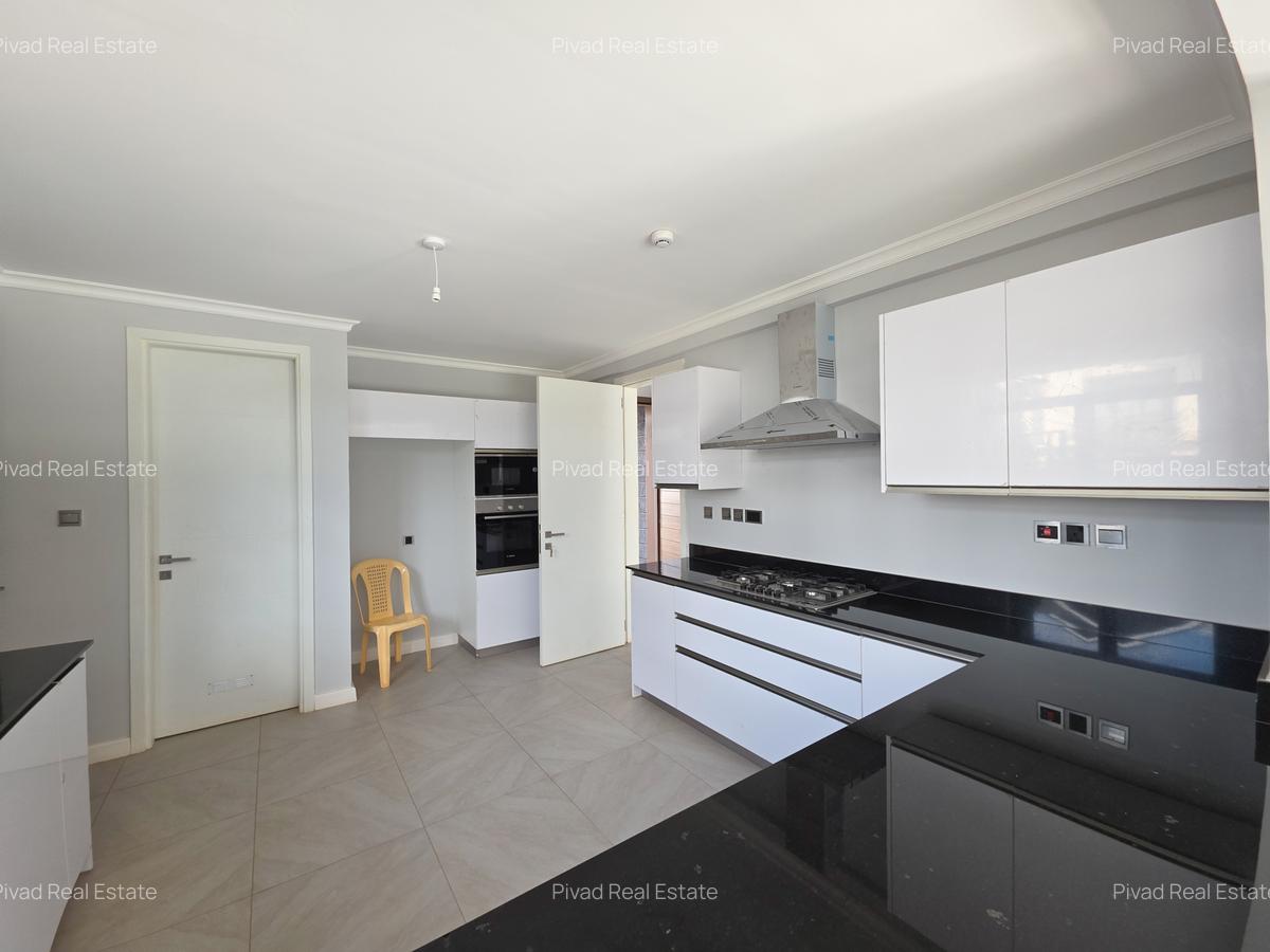 4 Bed Townhouse with Swimming Pool in Runda - 4