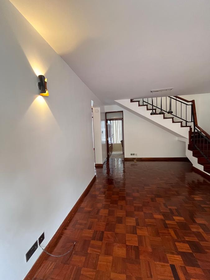 3 Bed Apartment with En Suite in Westlands Area - 10