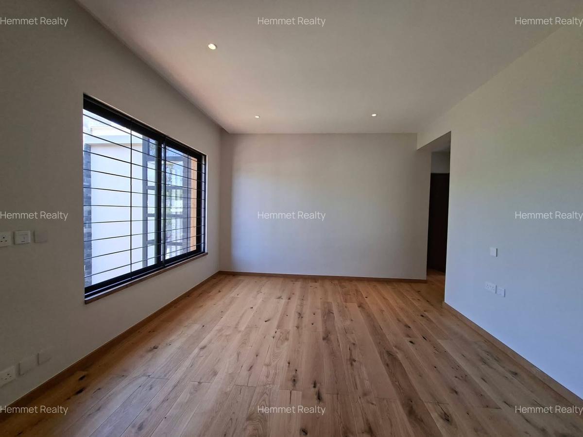 4 Bed Apartment with En Suite in Loresho - 12