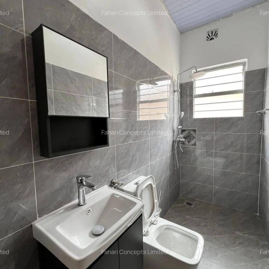 3 Bed House with En Suite at Acacia - 16