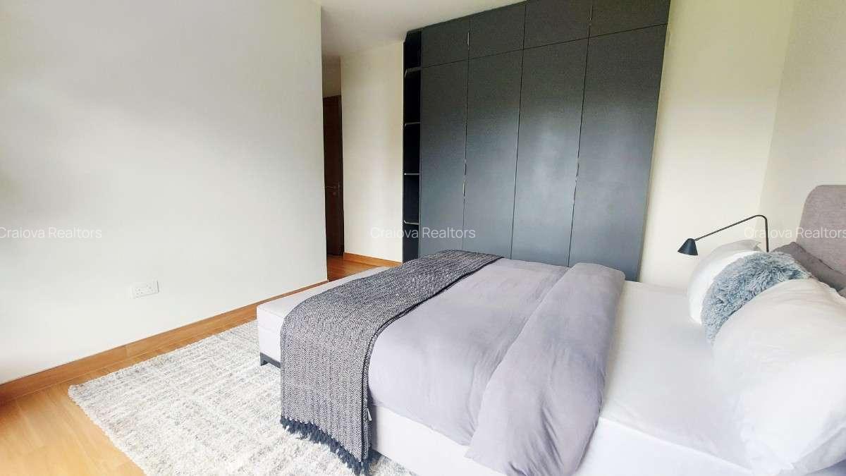 3 Bed Apartment with En Suite at Riverside Drive - 6