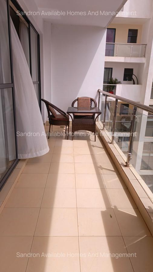 Serviced 3 Bed Apartment with En Suite in Brookside - 3