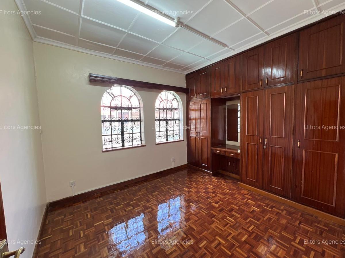 5 Bed Apartment with En Suite at Redhill Road - 12