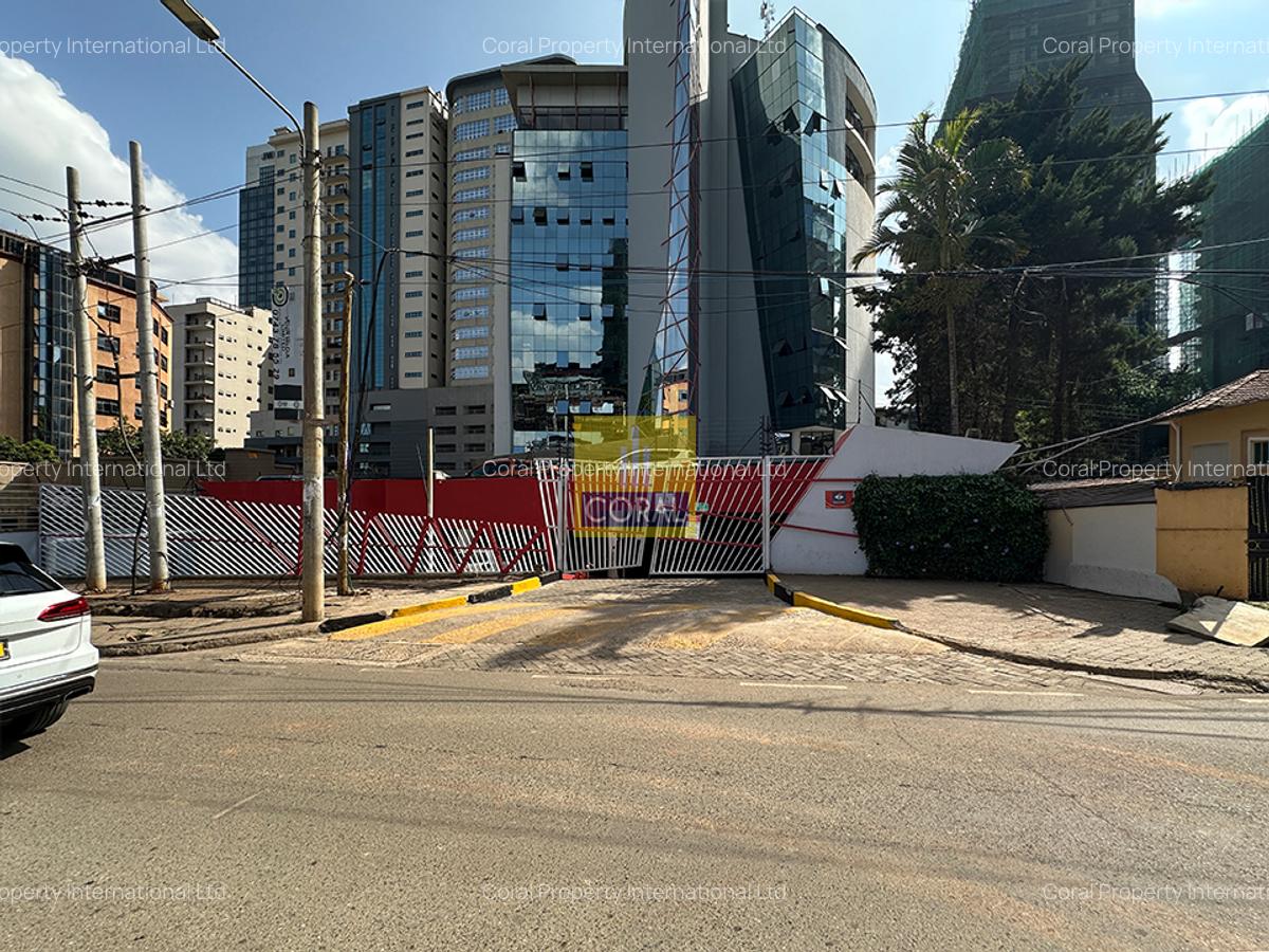 2,934 ft² Office with Service Charge Included in Westlands Area - 1