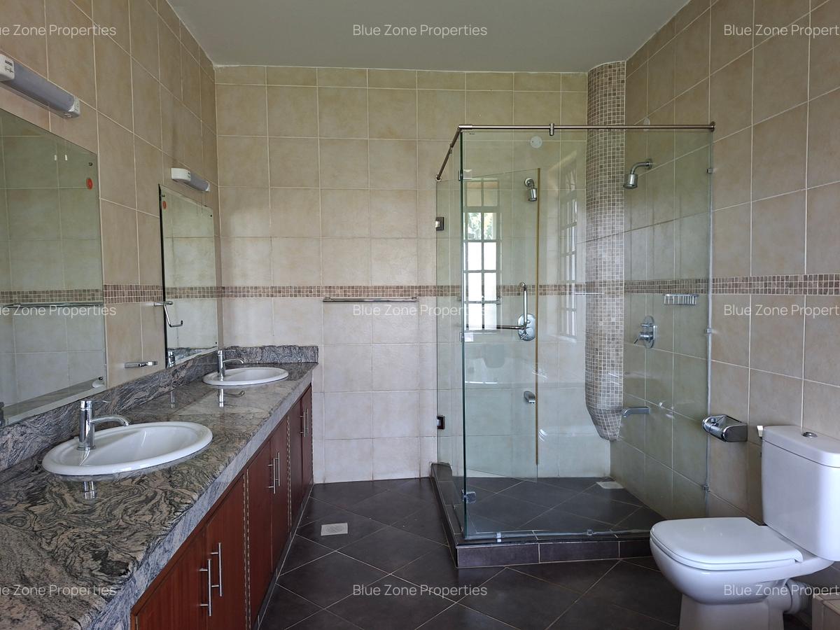 4 Bed Townhouse with En Suite at Muthaiga - 12