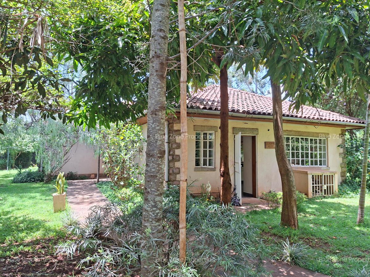 3 Bed Villa with En Suite at Off Ridgeways Rd - 5