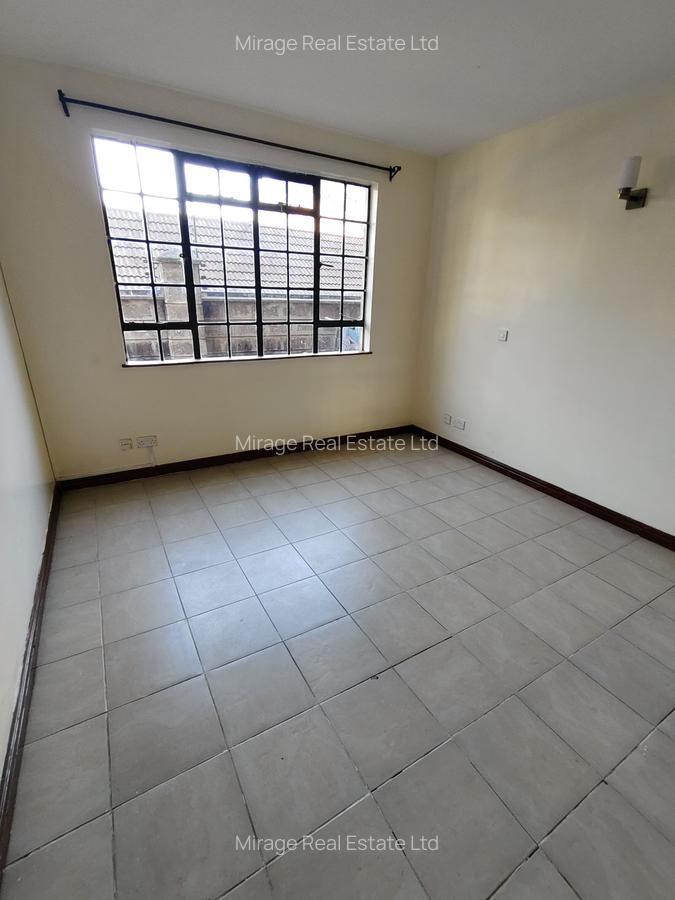 3 Bed Apartment with Parking in Kilimani - 12
