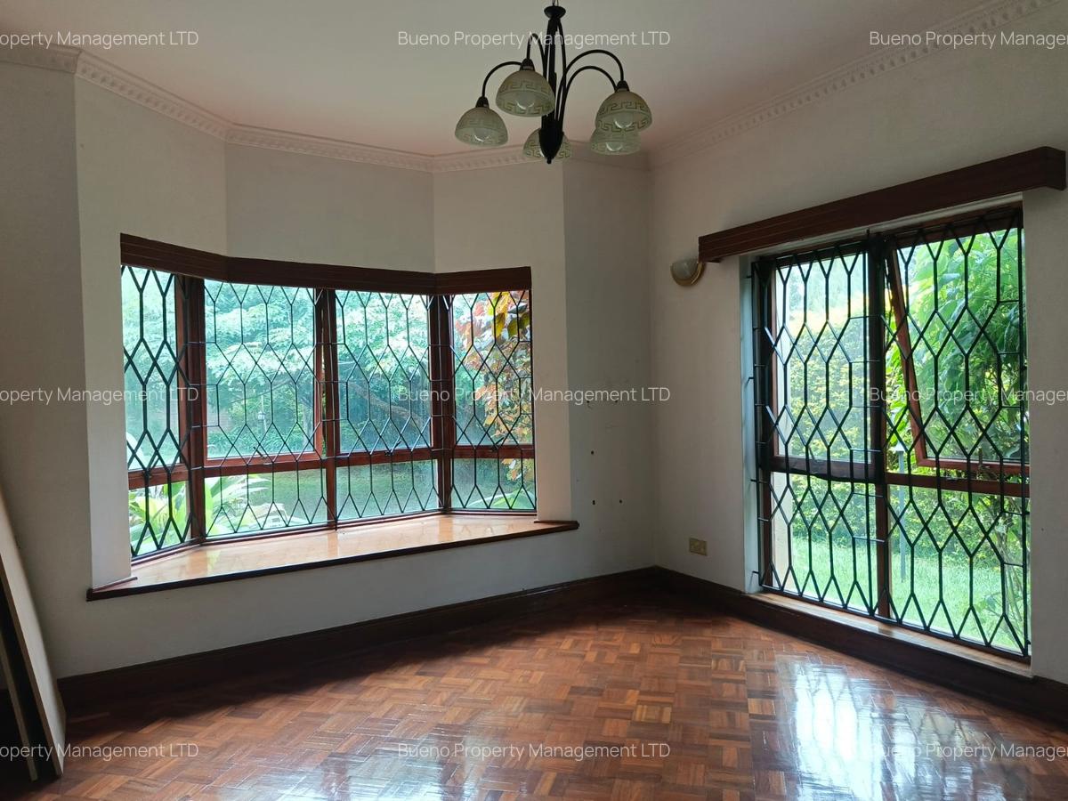 5 Bed Villa with Swimming Pool in Runda - 5